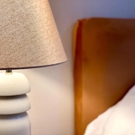 De La Croix - A 4 Minutes De L'a26 Avec Parking 4* Villechétif