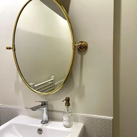 De La Croix - A 4 Minutes De L'a26 Avec Parking Panzió