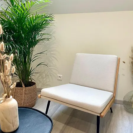 Panzió De La Croix - A 4 Minutes De L'a26 Avec Parking