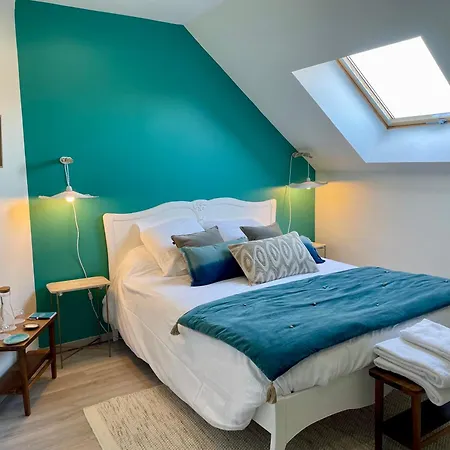 De La Croix - A 4 Minutes De L'a26 Avec Parking 4*