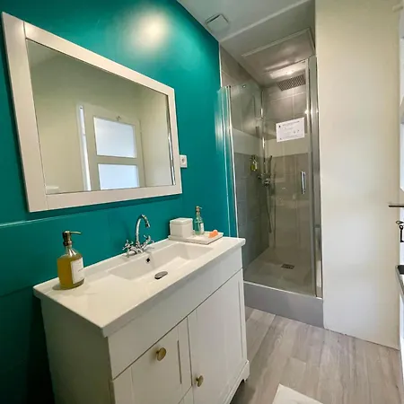 De La Croix - A 4 Minutes De L'a26 Avec Parking 4* Villechétif