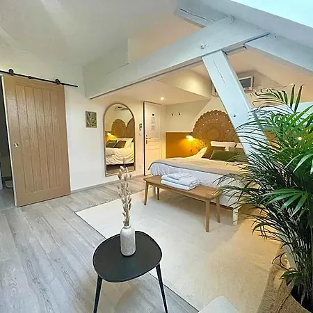 Bed & Breakfast De La Croix - A 4 Minutes De L'a26 Avec Parking Villechétif