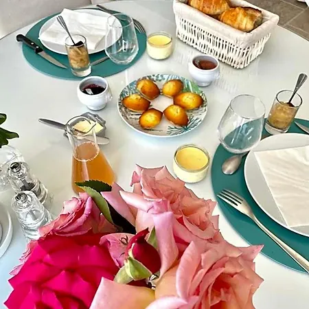 Bed & Breakfast De La Croix - A 4 Minutes De L'a26 Avec Parking 4*