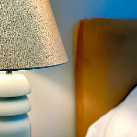 Bed & Breakfast De La Croix - A 4 Minutes De L'a26 Avec Parking 4*