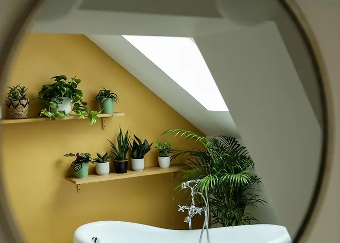 Frühstückspension De La Croix - A 4 Minutes De L'a26 Avec Parking 4*