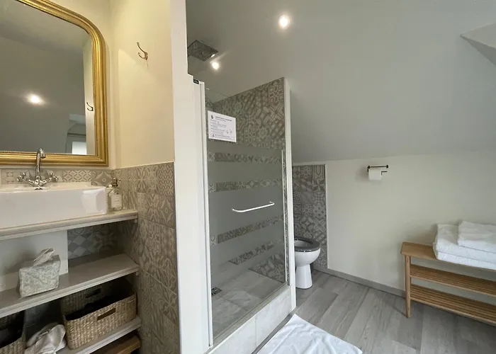 Bed & Breakfast De La Croix - A 4 Minutes De L'a26 Avec Parking 4*