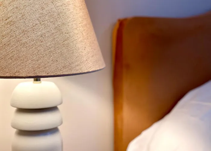 De La Croix - A 4 Minutes De L'a26 Avec Parking 4* Villechétif