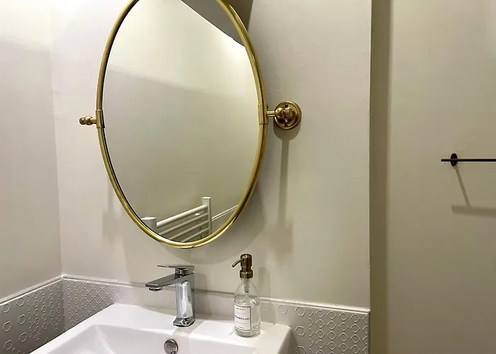 De La Croix - A 4 Minutes De L'a26 Avec Parking Frühstückspension