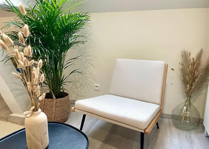 Bed & Breakfast De La Croix - A 4 Minutes De L'a26 Avec Parking