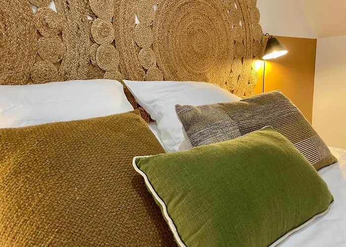 De La Croix - A 4 Minutes De L'a26 Avec Parking 4* Villechétif